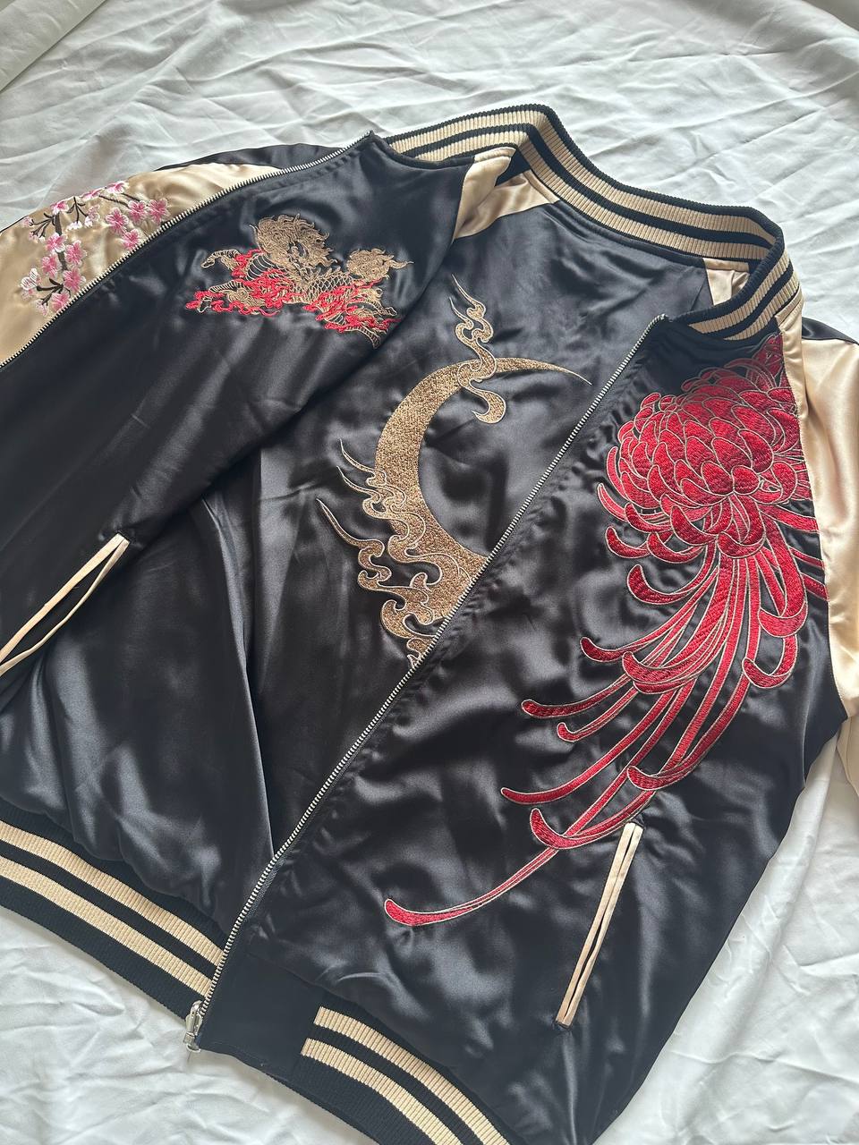 Kylin Blossom Sukajan Souvenir Bomber Jacket (Reversible)