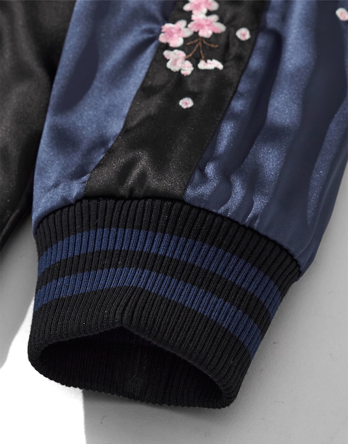 Kylin Blossom Sukajan Souvenir Bomber Jacket (Reversible)